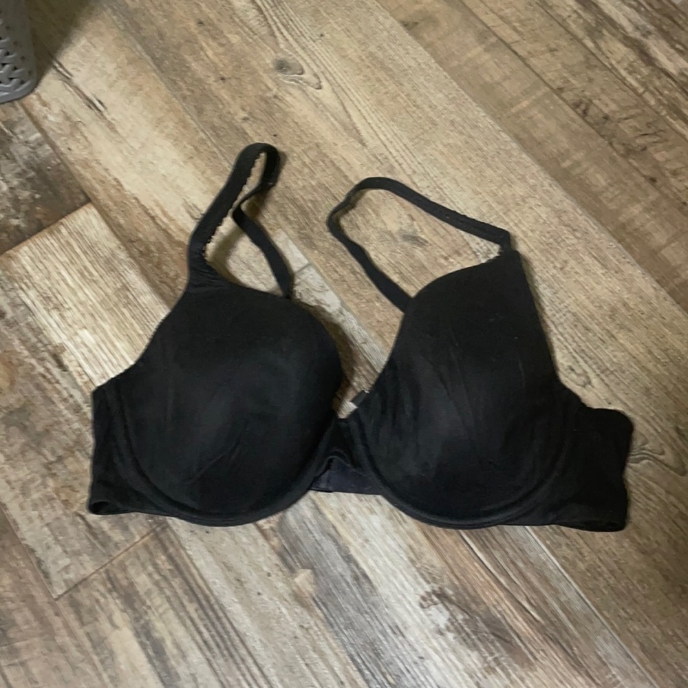 Victoria Secret Black Underwire bra 34D